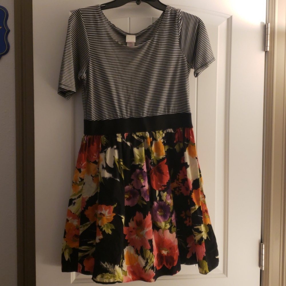 Young girls dress